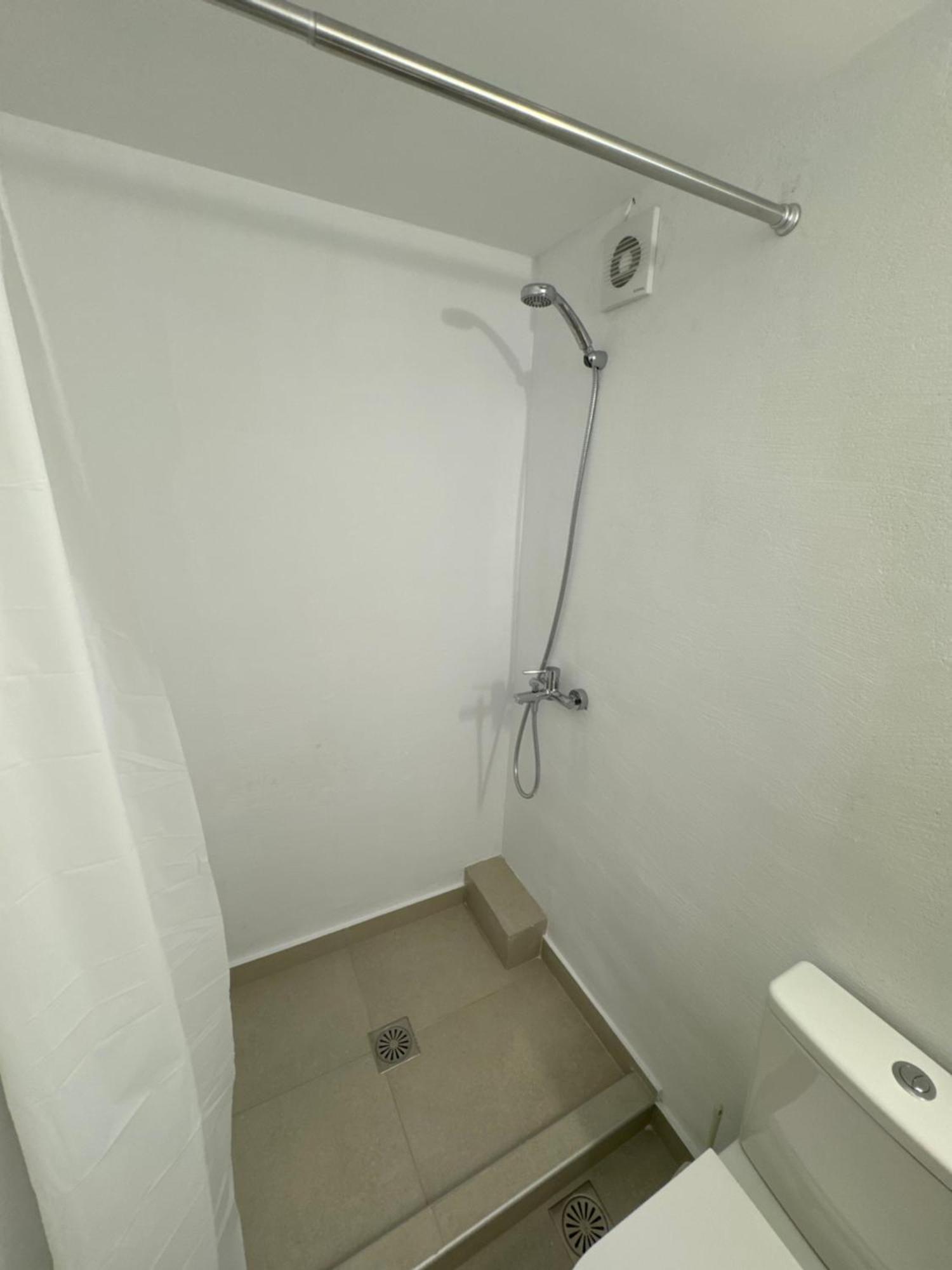 Airpoint Apartments Артемида Екстериор снимка