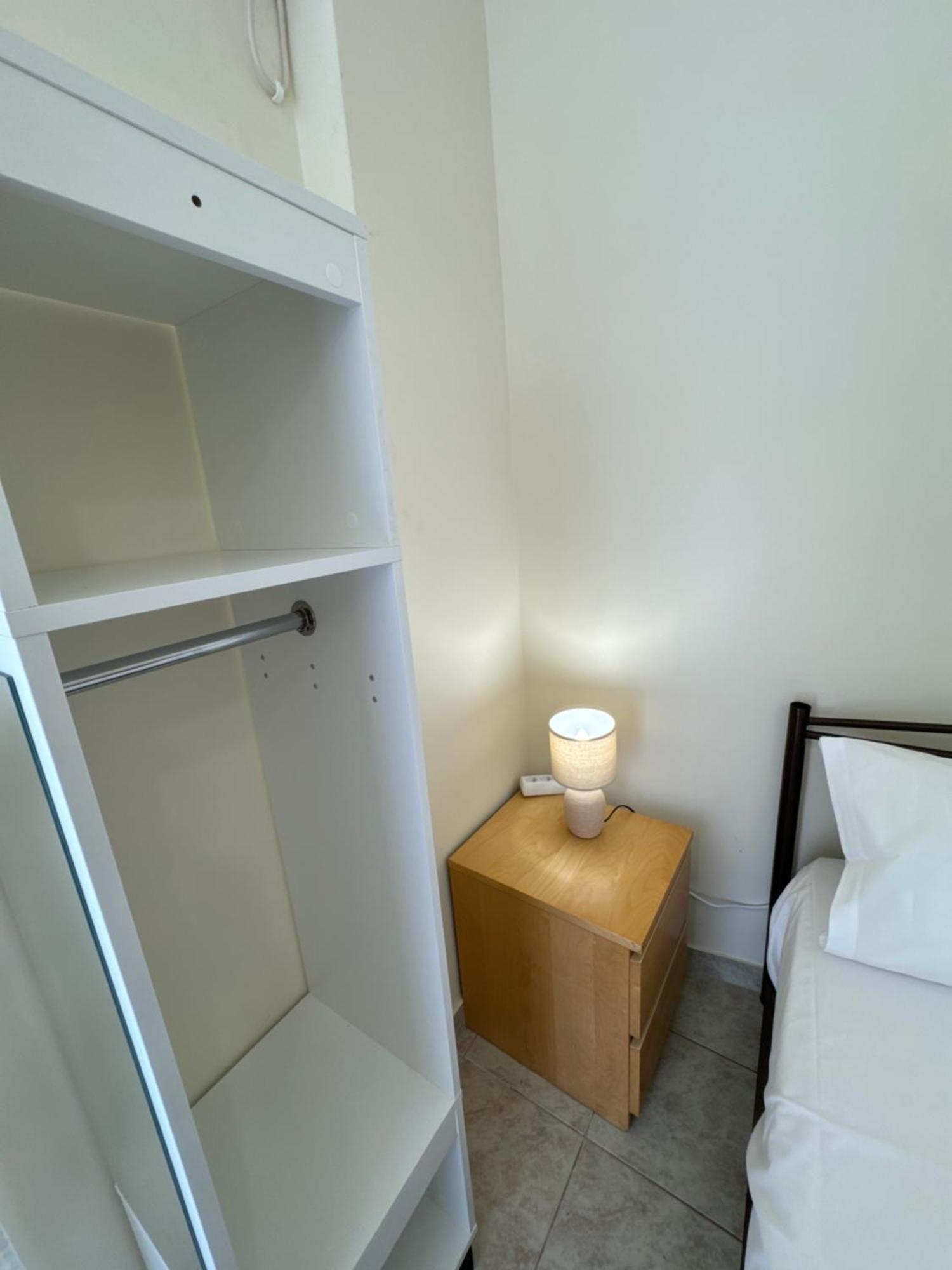 Airpoint Apartments Артемида Екстериор снимка